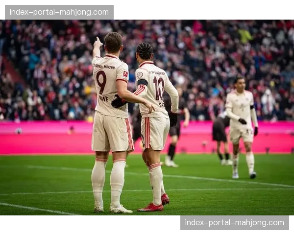 关键瞬间:穆西亚拉中路突破分球,萨内斜插肋部低射破门 关键瞬间:穆西亚拉中路突破分球,萨内斜插肋部低射破门