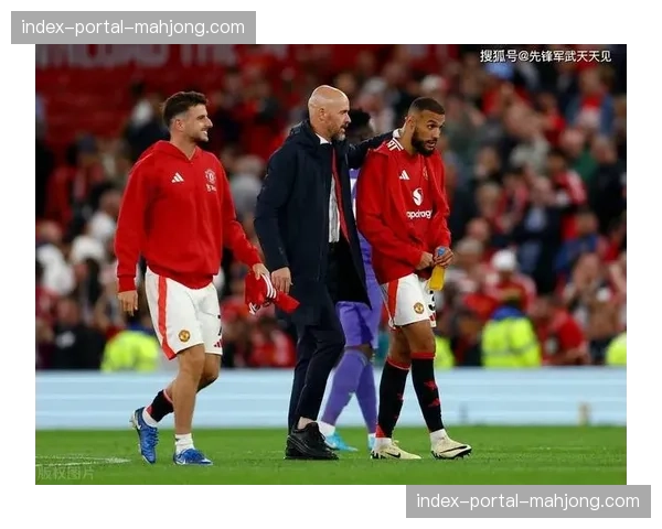 战术复盘：滕哈格的变阵如何帮助曼联在最后时刻逼平布莱顿