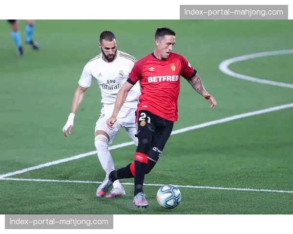 西汉姆联vs狼队保级生死战：攻防博弈下的胜负手